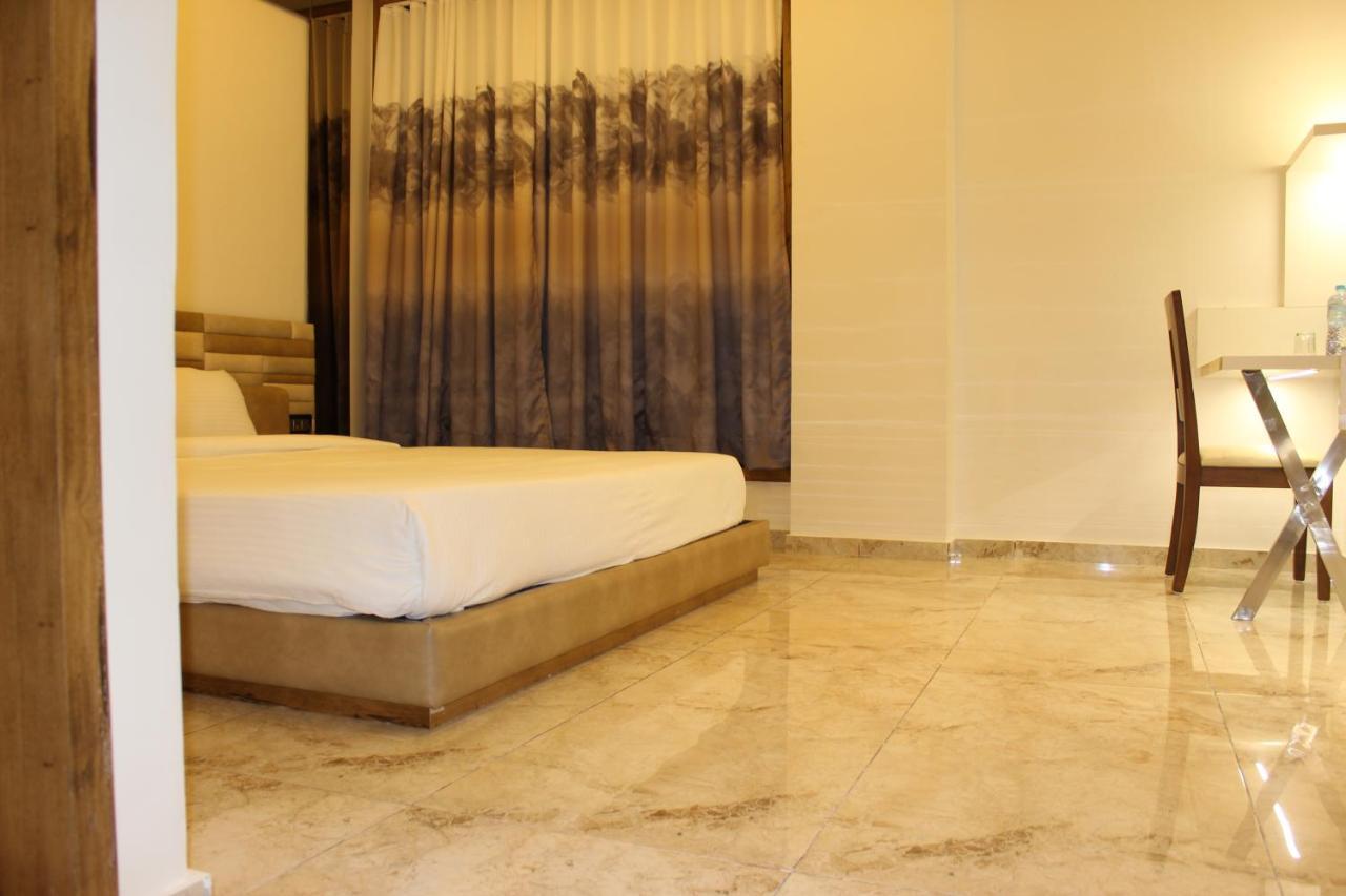 The Heaven Water Park And Resort & Restaurant Virpur Bagian luar foto