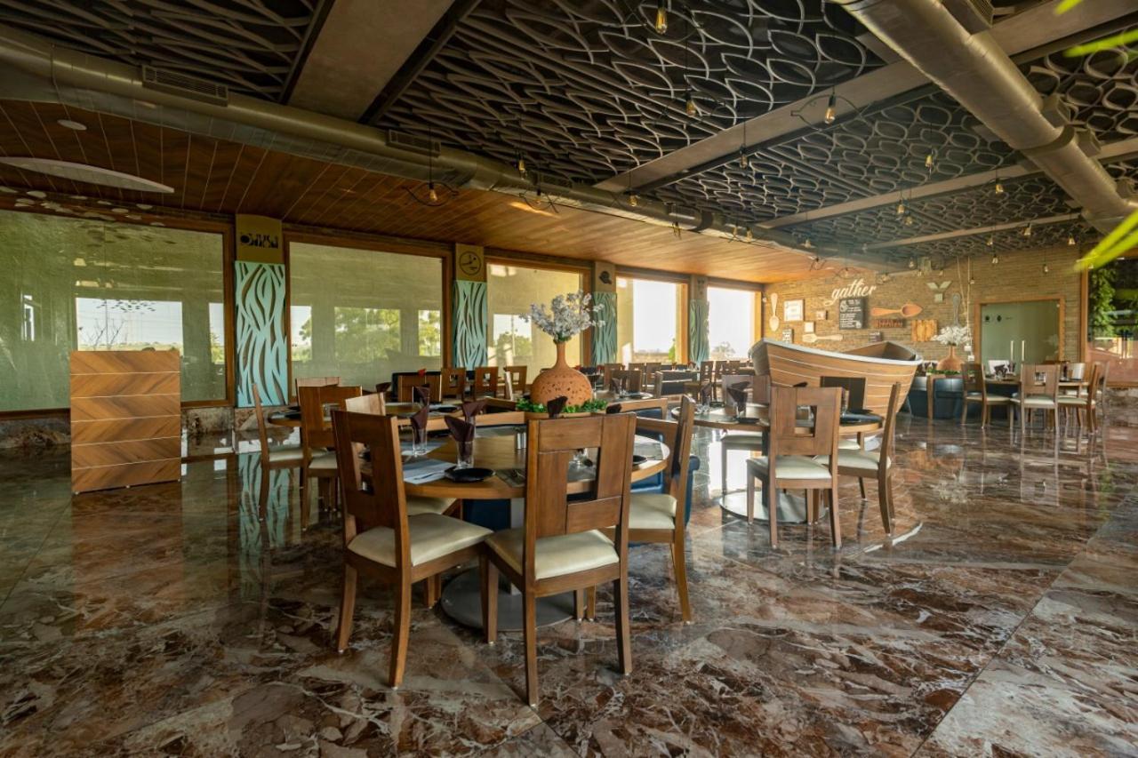 The Heaven Water Park And Resort & Restaurant Virpur Bagian luar foto